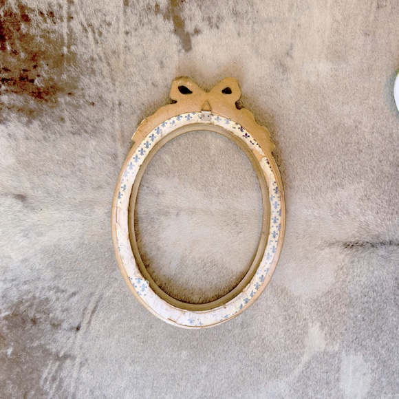 VINTAGE Shabby Chic Bows Gold Oval Wooden Empty Frame 11” x 13” Opening 9.5 x 7 - Picture 9 of 16